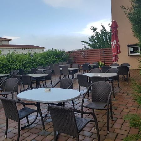 Ametist Casa Leului Otel Navodari Dış mekan fotoğraf