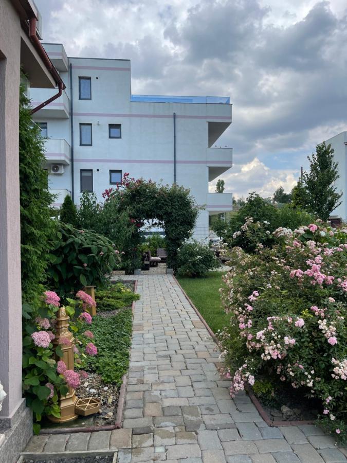 Ametist Casa Leului Otel Navodari Dış mekan fotoğraf