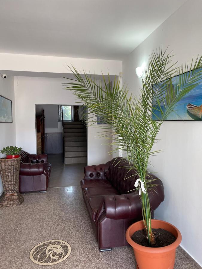 Ametist Casa Leului Otel Navodari Dış mekan fotoğraf